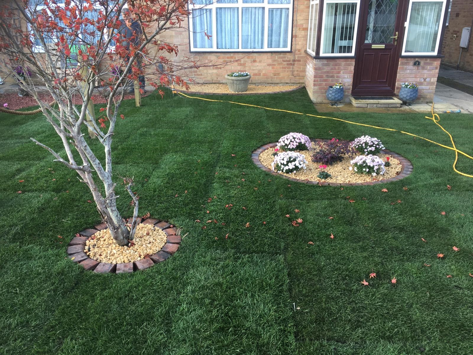 Planting – Landscaping Service