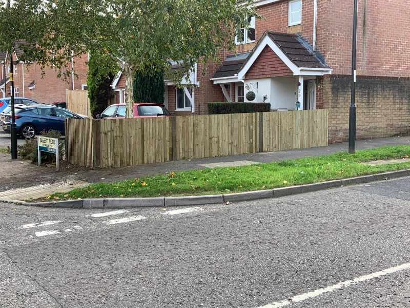 fencing-lingfield